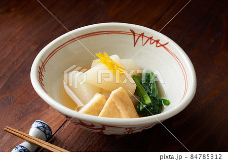 聖護院大根の煮物 84785312
