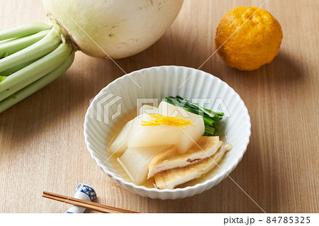 聖護院大根の煮物 84785325
