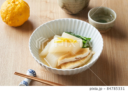 聖護院大根の煮物 84785331