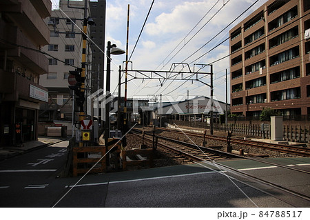 踏切から望む常盤平駅 【千葉県松戸市常盤平駅付近にて】 踏切から望む常盤平駅 【千葉県松戸市常盤平駅付近にて】 84788517