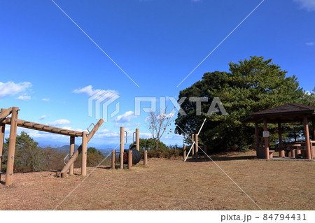 波介山展望公園　スリバチ山展望所　秋　（高知県　土佐市）	 84794431