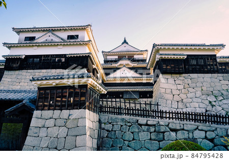 松山城 天守閣、愛媛 松山城 天守閣、愛媛 84795428
