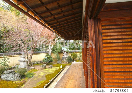 日本庭園 84798305