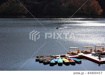 三河湖のボート 84800457