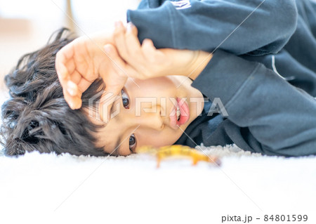 子供 ライフスタイル 1人 84801599
