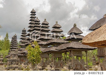 インドネシア・バリ島のタマン・アユン寺院にあるメル・タワー 84807819