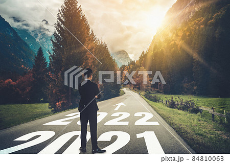 The 2022 New Year journey and future vision concept 84810063