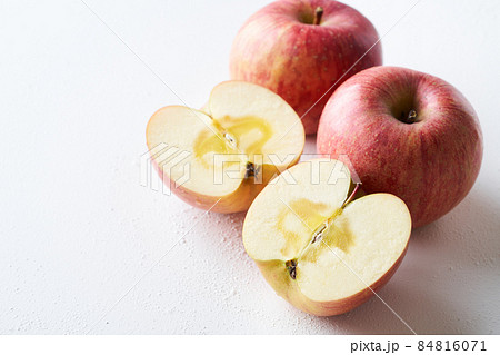 蜜入りりんご サンふじ 蜜入りりんご サンふじ 84816071