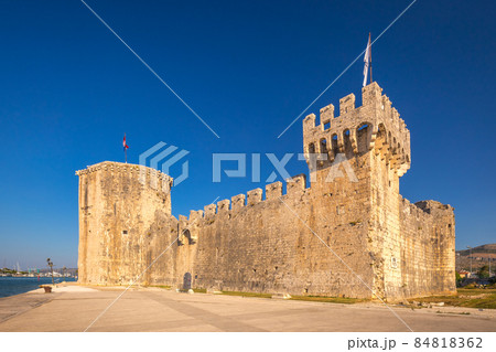 Kamerlengo Castle in historic centre of Trogir town, Croatia, Eu Kamerlengo Castle in historic centre of Trogir town, Croatia, Eu 84818362