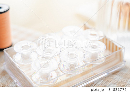 ケース入り家庭用ボビン 84821775