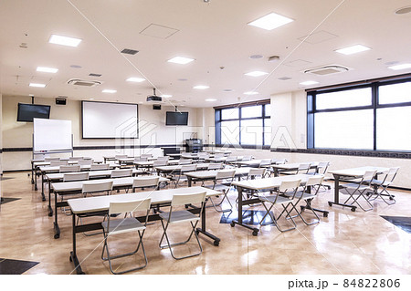 環境の良い研修室 セミナールーム 広い会議室 明るい会議室 イメージ素材 環境の良い研修室 セミナールーム 広い会議室 明るい会議室 イメージ素材 84822806