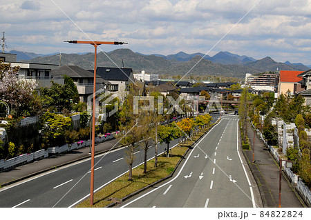 三田市　神戸電鉄　ウッディタウン中央駅　近くの陸橋からJR新三田駅方面にウッディタウンを望む 84822824