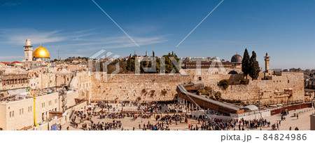 Wall of Tears. Panoramic view onto Western Wall of Jerusalem Temple and the dome of mosque Al Aqsa. The center of world's spiritual culture and the root of all modern cultural and political conflicts 84824986