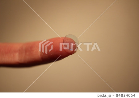 コンタクト　コンタクトレンズ 84834054