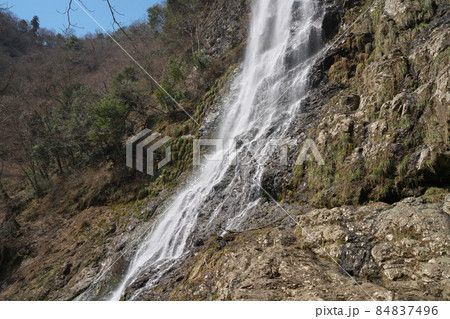 《兵庫県》国定公園、天滝渓谷の風景【3月】 《兵庫県》国定公園、天滝渓谷の風景【3月】 84837496