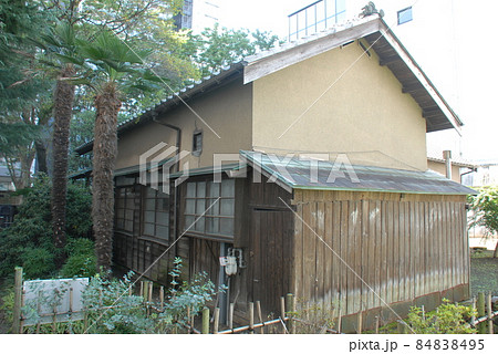 晩翠草堂の勝手口側(仙台市青葉区) 84838495