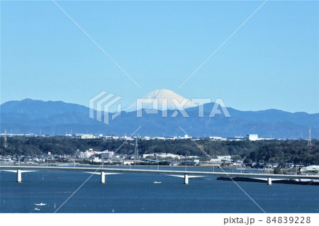 富士山と浜名湖と橋 84839228