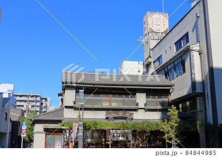 船橋屋亀戸天神前本店 船橋屋くず餅 東京都江東区亀戸3-2-14 船橋屋亀戸天神前本店 船橋屋くず餅 東京都江東区亀戸3-2-14 84844985