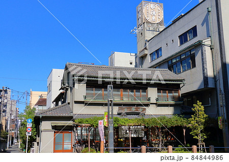 船橋屋亀戸天神前本店 船橋屋くず餅 東京都江東区亀戸3-2-14 船橋屋亀戸天神前本店 船橋屋くず餅 東京都江東区亀戸3-2-14 84844986