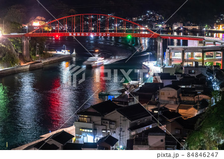《広島県》音戸大橋・呉の街並み 《広島県》音戸大橋・呉の街並み 84846247