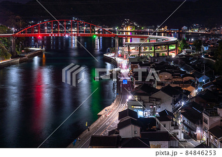 《広島県》音戸大橋・呉の街並み 84846253