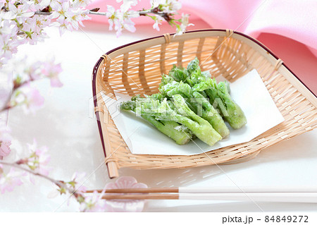 たらの芽の天ぷら　 84849272