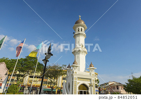 Kapitan Keling Mosque with blue sky in Penang, Malaysia Kapitan Keling Mosque with blue sky in Penang, Malaysia 84852051