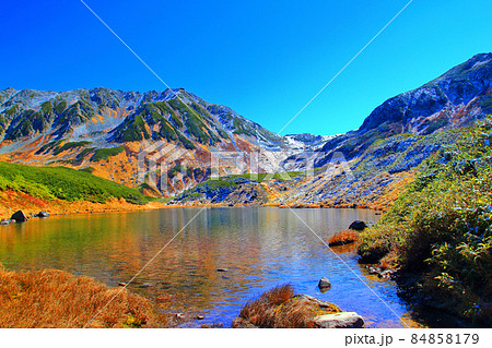 絶景の立山アルペンルート 84858179