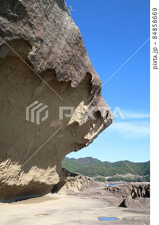 熊野市鬼ケ城千畳敷きの巨岩 84858669