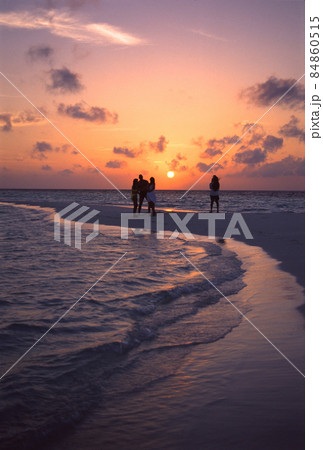 MaldivesRanveliの夕暮れ MaldivesRanveliの夕暮れ 84860515