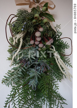 針葉樹のスワッグ 針葉樹のスワッグ 84865769