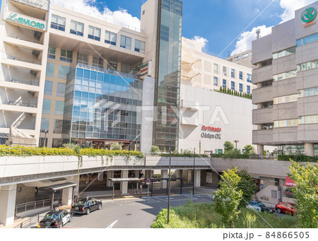 駅前風景　新百合ヶ丘駅 84866505