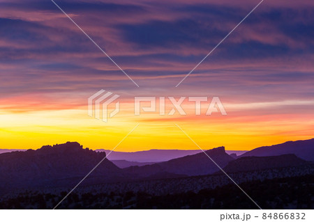 Mountains on sunset 84866832