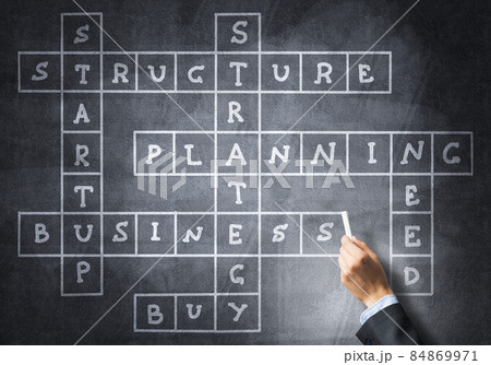 Seminar trainer draw on chalkboard 84869971