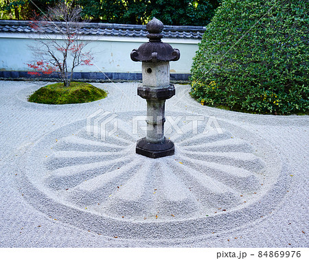 京都　泉涌寺　雲龍院　紅葉 84869976
