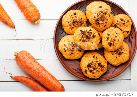 Vegan carrot pastry Vegan carrot pastry 84871717