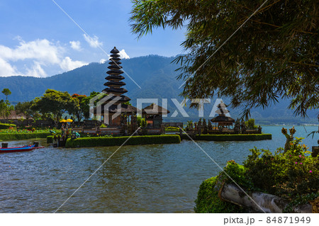 Ulun Danu Temple - Bali Island Indonesia 84871949