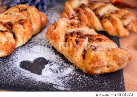Maple and pecan plait Danish pastry 84873072