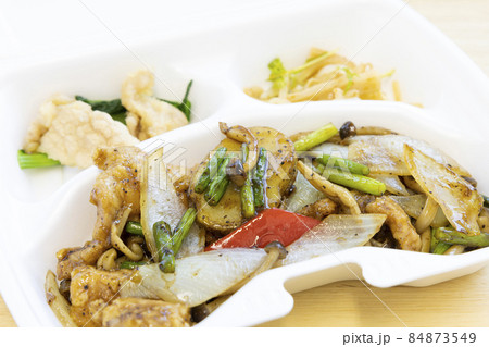 美味しいテイクアウトの中華肉野菜炒め 美味しいテイクアウトの中華肉野菜炒め 84873549