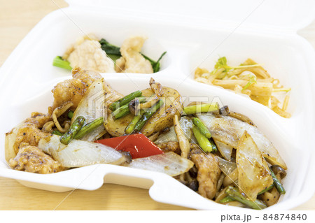 美味しいテイクアウトの中華肉野菜炒め 美味しいテイクアウトの中華肉野菜炒め 84874840