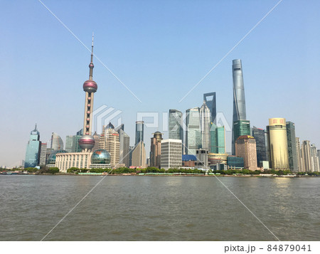 黄浦江と上海市街地の様子 84879041