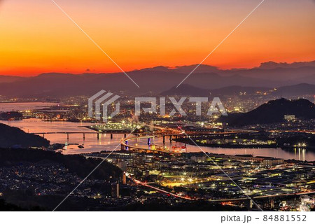 広島市の夕景一望風景 84881552