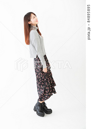 ポートレート　女性　 84895895