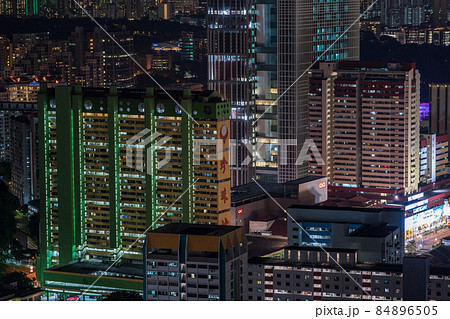 【シンガポール】シンガポールの中華街の夜景 84896505