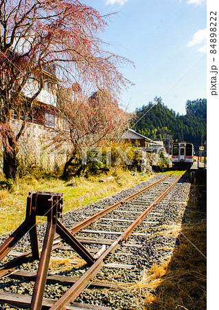 名松線からの車窓風景 伊勢奥津駅車両止め 名松線からの車窓風景 伊勢奥津駅車両止め 84898222
