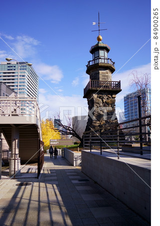 靖国靖国通りの常灯明台 靖国靖国通りの常灯明台 84900265