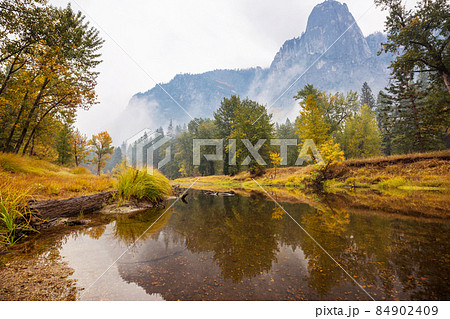 Autumn in Yosemite 84902409