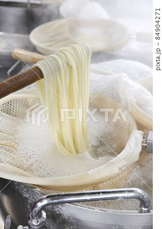 讃岐うどん 釜揚げ 讃岐うどん 釜揚げ 84904271