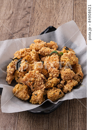 フライドチキン からあげ 鶏の唐揚 84908621