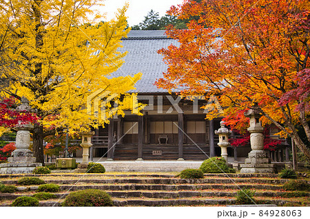 紅葉の名所　東近江の東光寺2021　秋 84928063
